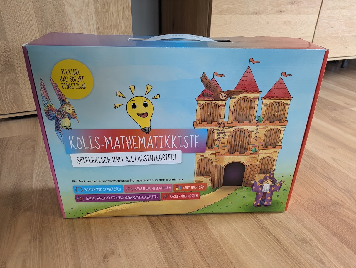 KOLIS-Kiste: Mit Liebe für die Praxis entwickelt  Eine komplette Sammlung für alltagsintegriertes Lernen – sicher verpackt, wunderschön gestaltet und sofort startklar für Ihren Kindergarten.